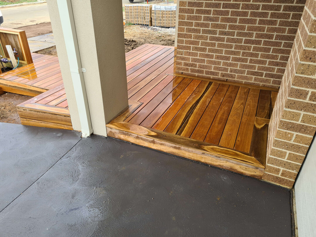 Spotted Gum Entry & Alfresco Extended