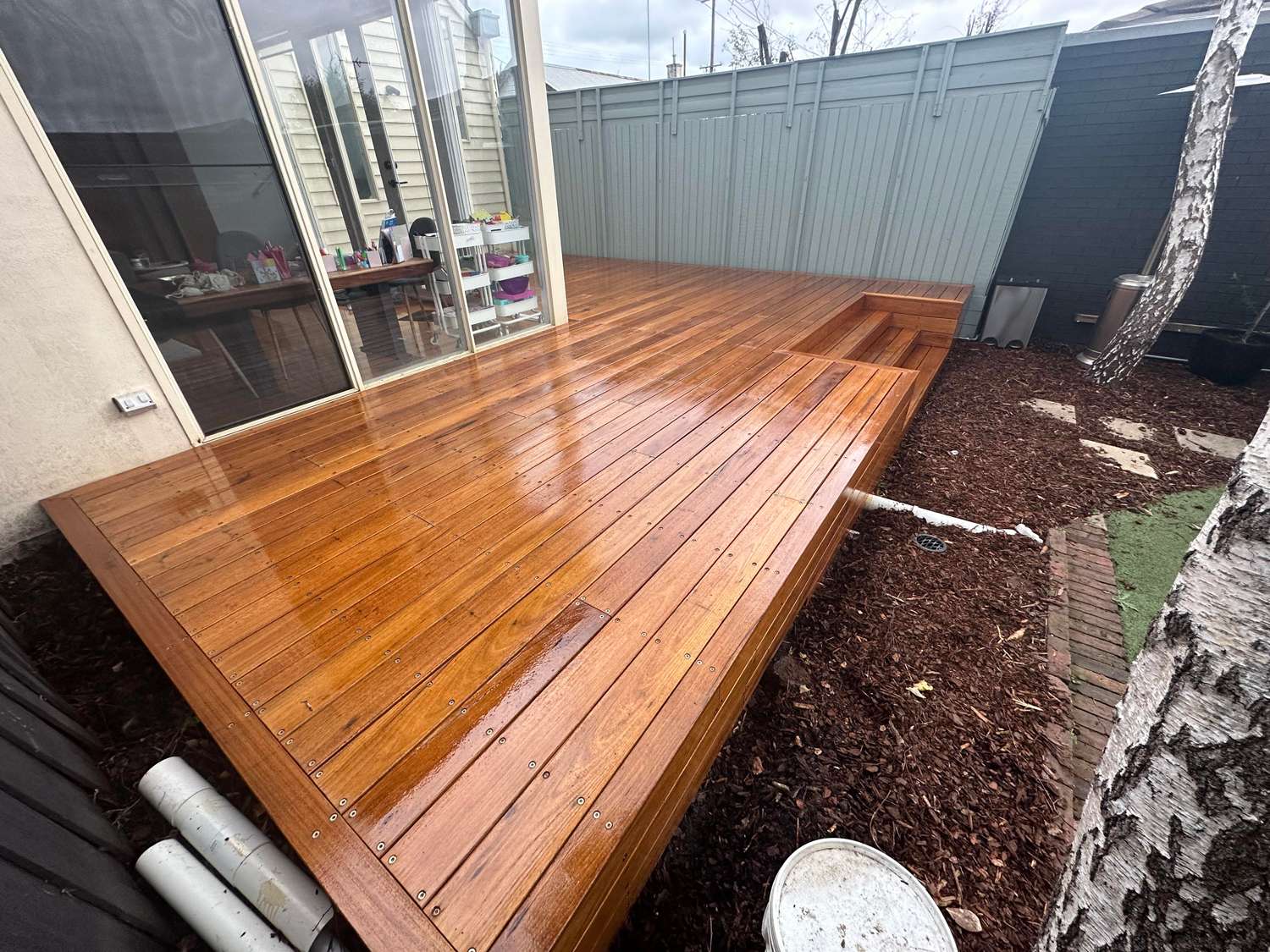 Deck-Out-Geelong-Silvertop-Ash-Newtown2