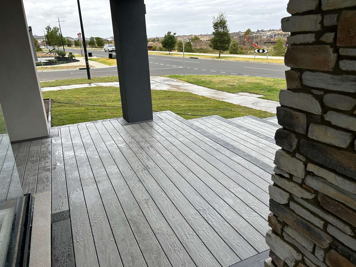 Deck-Out-Geelong-WoodEvo-Antique-Silver-Smoked-Ash-Fyansford3